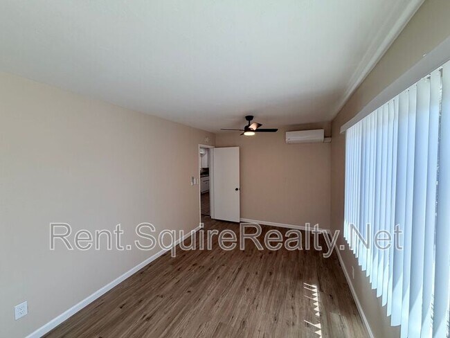 Building Photo - 355 S Aspan Ave