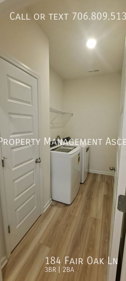 Building Photo - 184 N Fair St