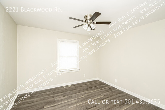 Building Photo - 2221 Blackwood Rd
