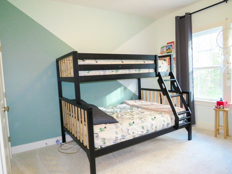 Building Photo - 24353 White Elm Pl