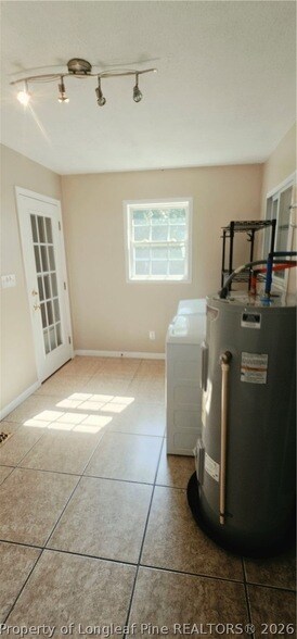 Building Photo - 557 N Parker Church Rd