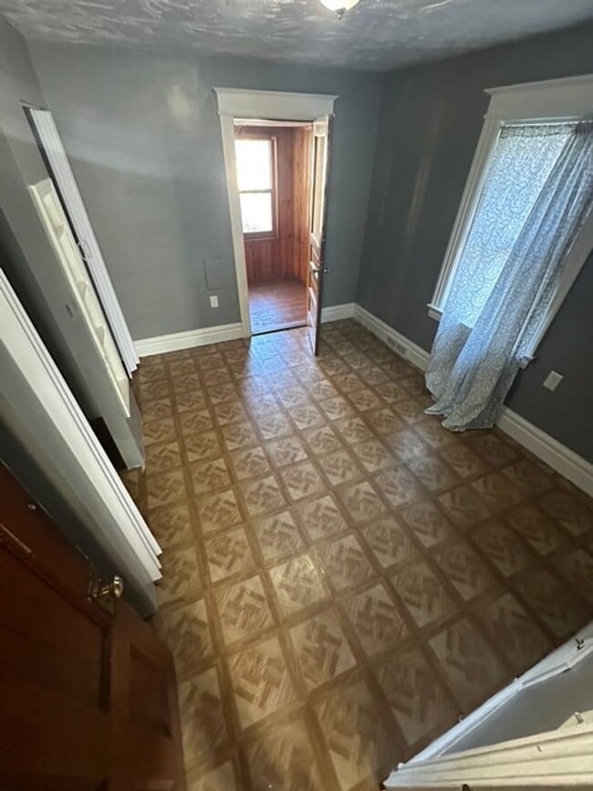 Building Photo - 268 Ave. C