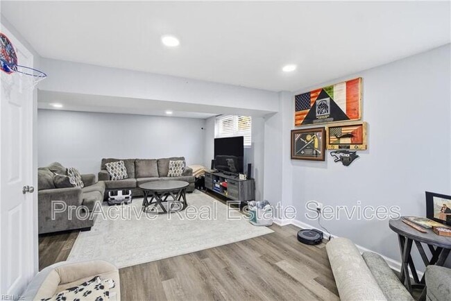 Building Photo - 4 Tillerson Dr