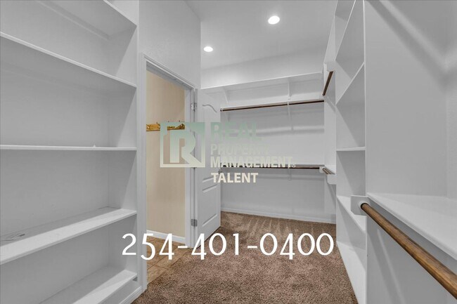 Building Photo - 10307 Bryson Dr