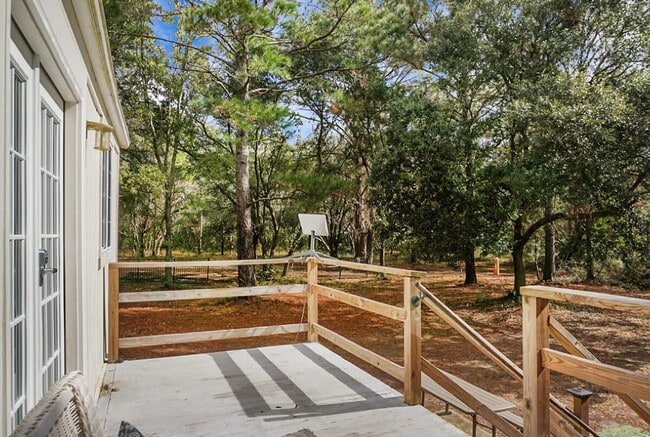 Building Photo - 7951 Doar Rd