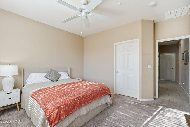 Building Photo - 1743 W Owens Way