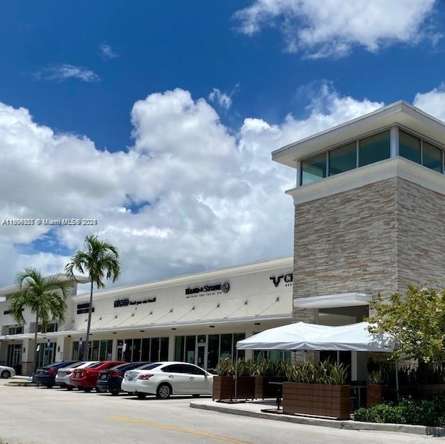 Building Photo - 7470 Miami Lakes Dr