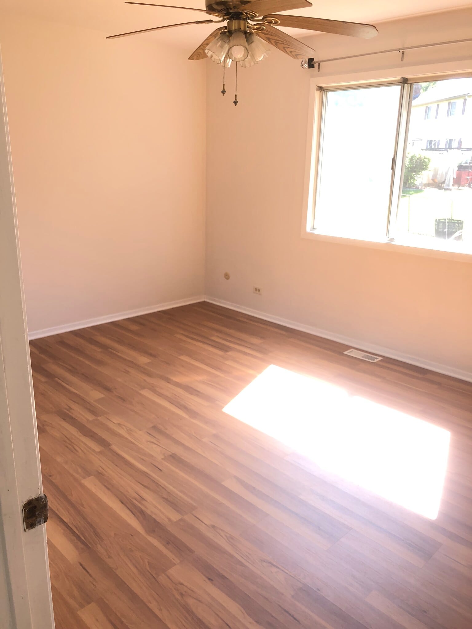 Building Photo - 428 N Ashbury Ave