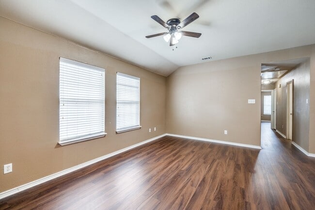 Building Photo - 3518 8th Ave