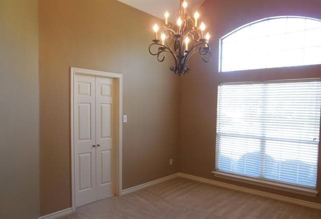 Building Photo - 221 S Village Dr