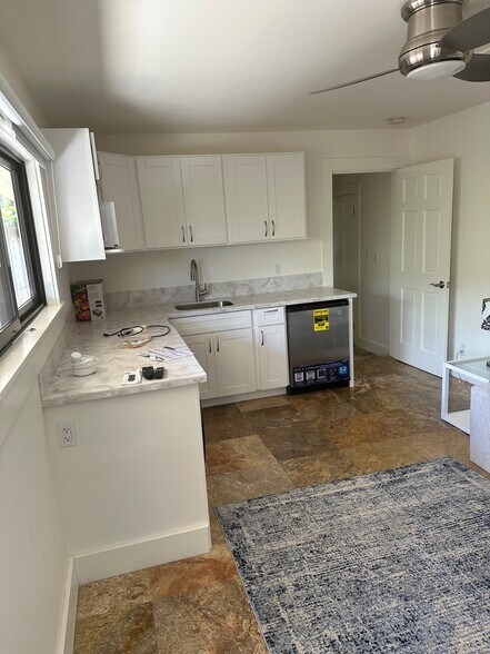Kitchenette - 1123 Kainui Dr