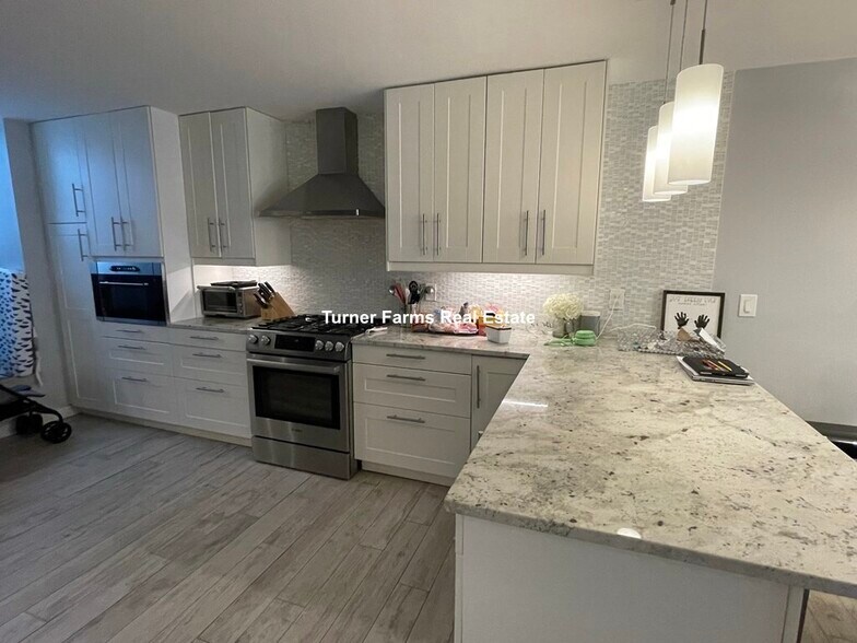 Building Photo - 469 Massachusetts Ave