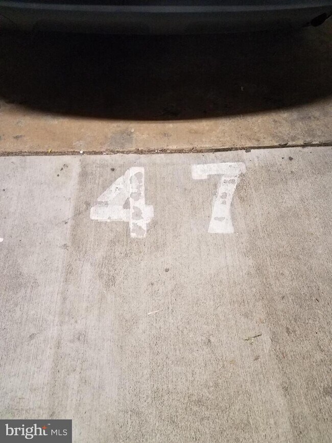 Building Photo - 1808 Old Meadow Rd