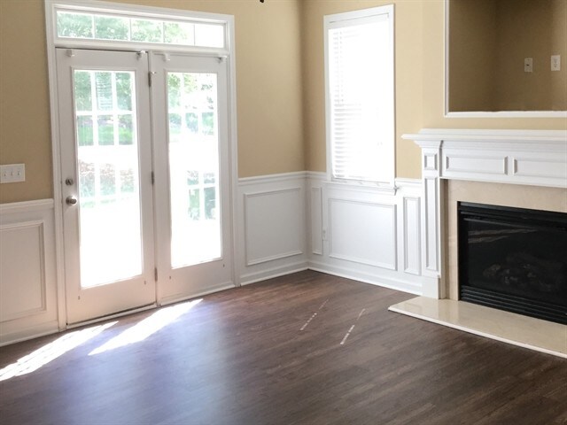 Building Photo - 8927 Cinder Ln