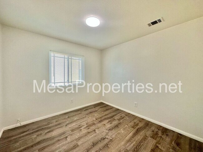 Building Photo - 14747 Carter Rd