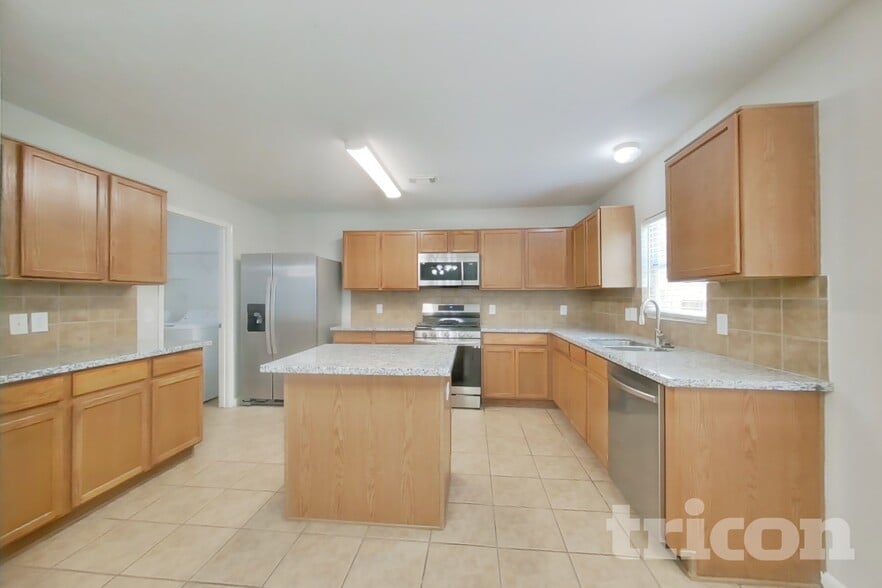 Building Photo - 2744 Woodspring Forest Dr