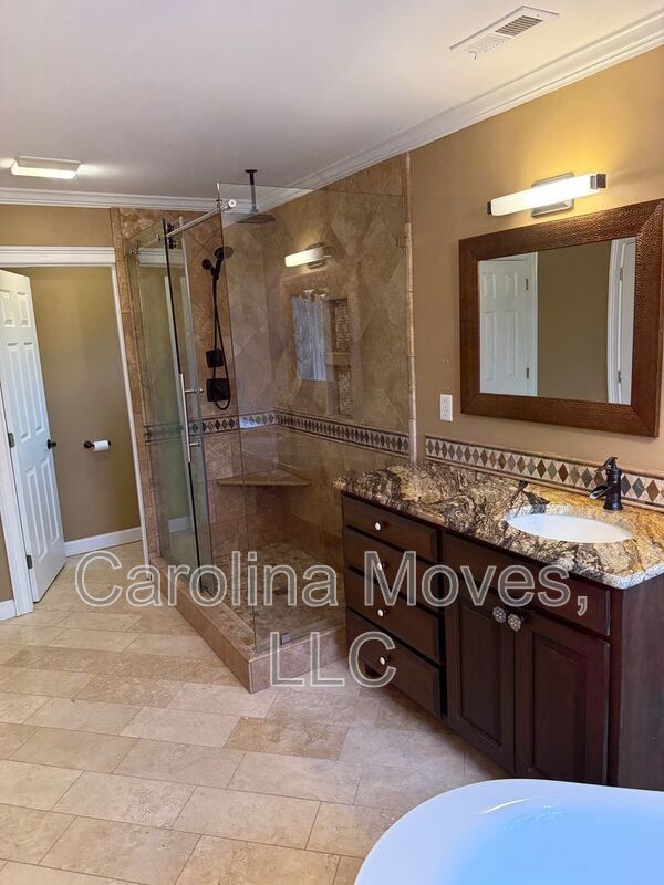 Building Photo - 113 Tupelo Dr