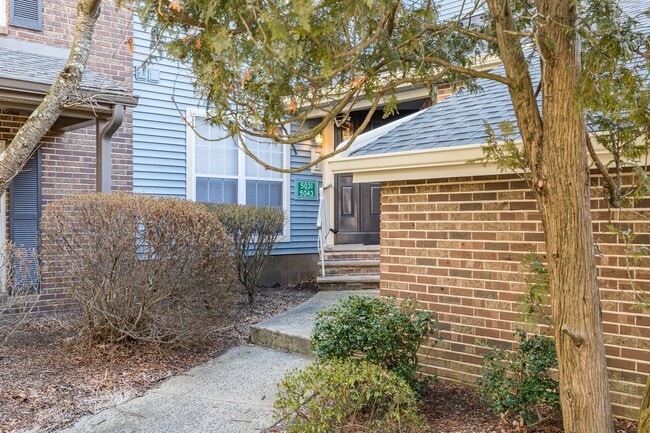 Building Photo - 5033 Beech Ct