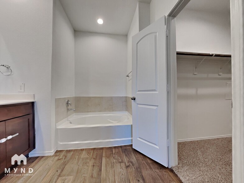 Building Photo - 16034 Jordan Mdw Wy