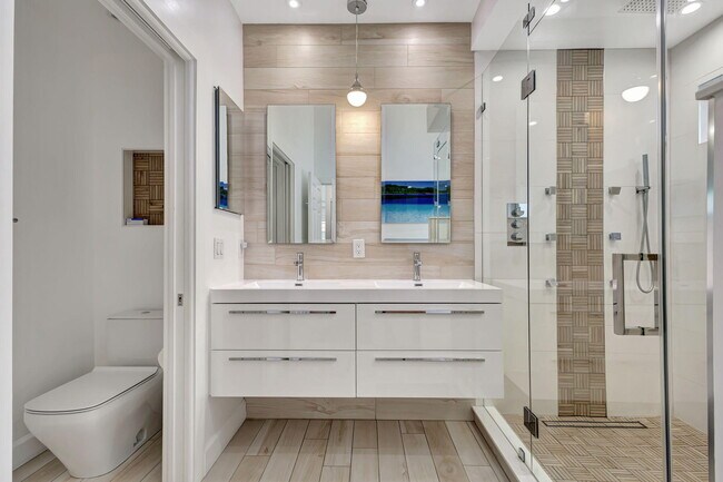 Building Photo - 2470 Sandstone Ct