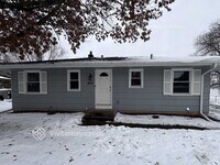 Building Photo - 2675 2nd St N