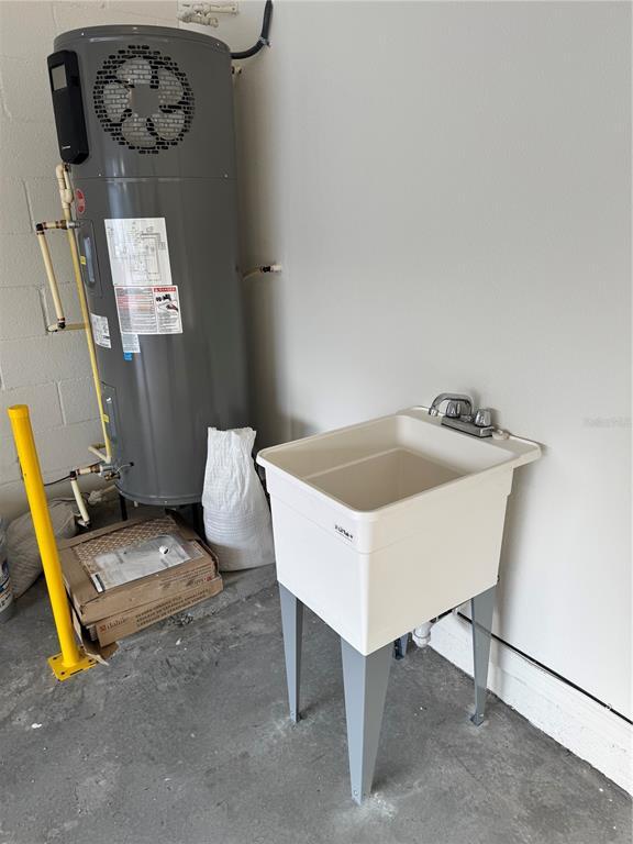 Building Photo - 12093 Stone Bark Trail