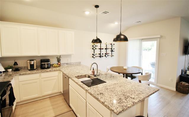 Building Photo - 3225 Purple Ash Dr