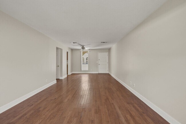 Building Photo - 1757 El Camino Rd
