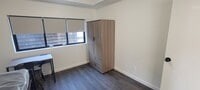 Building Photo - Single Bed- Available Newly Renovated Buil...