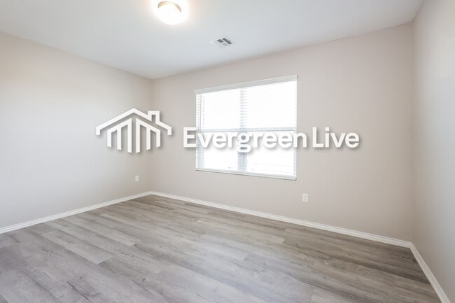 Building Photo - 10756 SW 23rd Pl