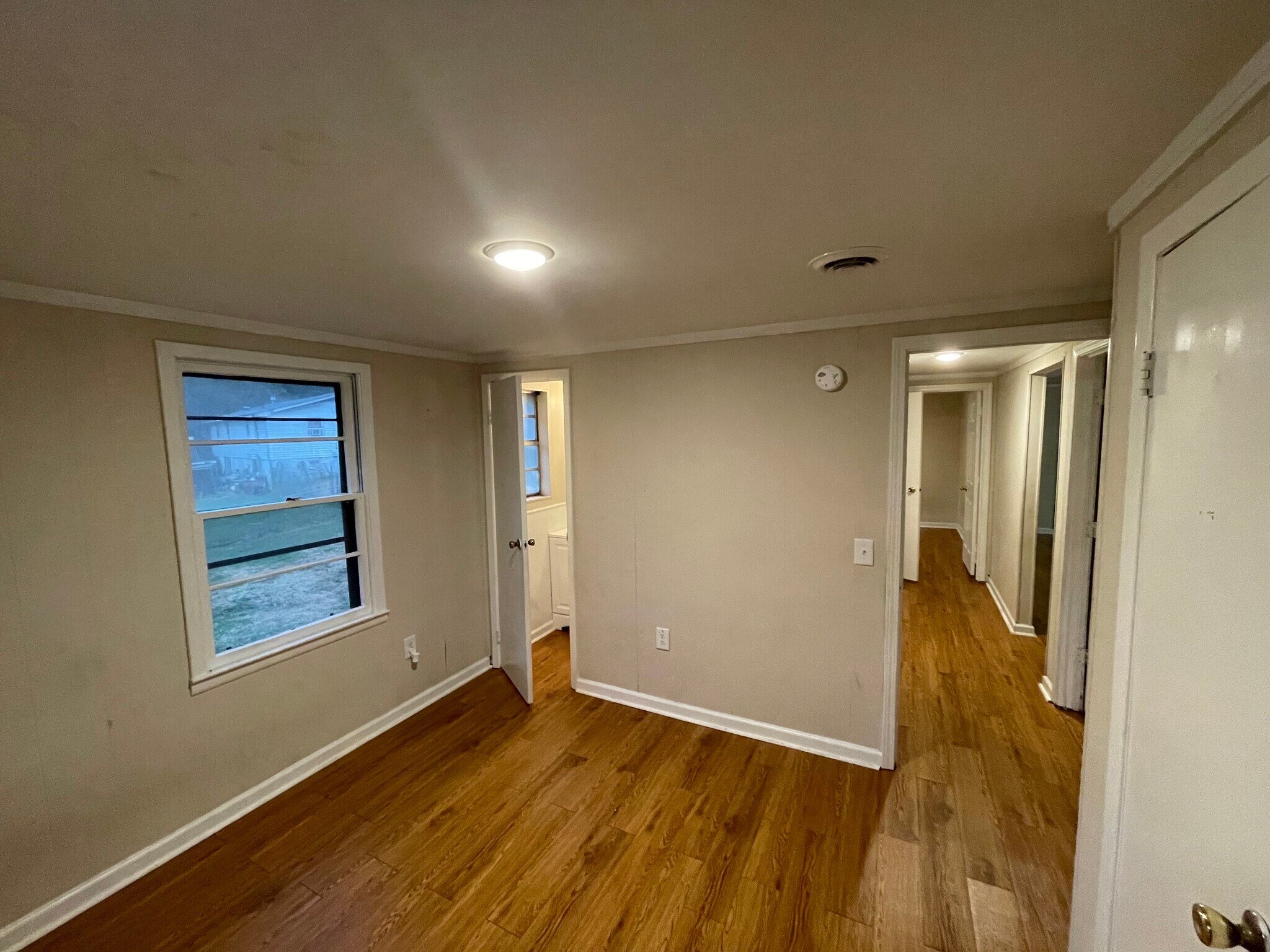 Building Photo - 1001 Moreland Dr