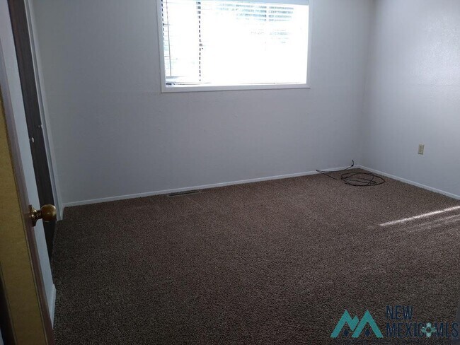 Building Photo - 1822 S Silver Ave