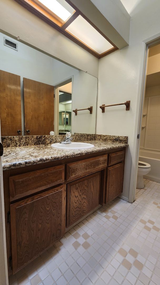 Building Photo - 3509 Rosemary Ct