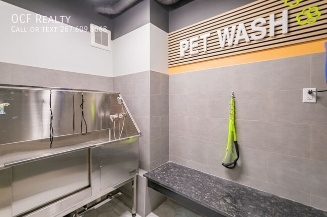 Building Photo - 4124-30 Haverford Ave