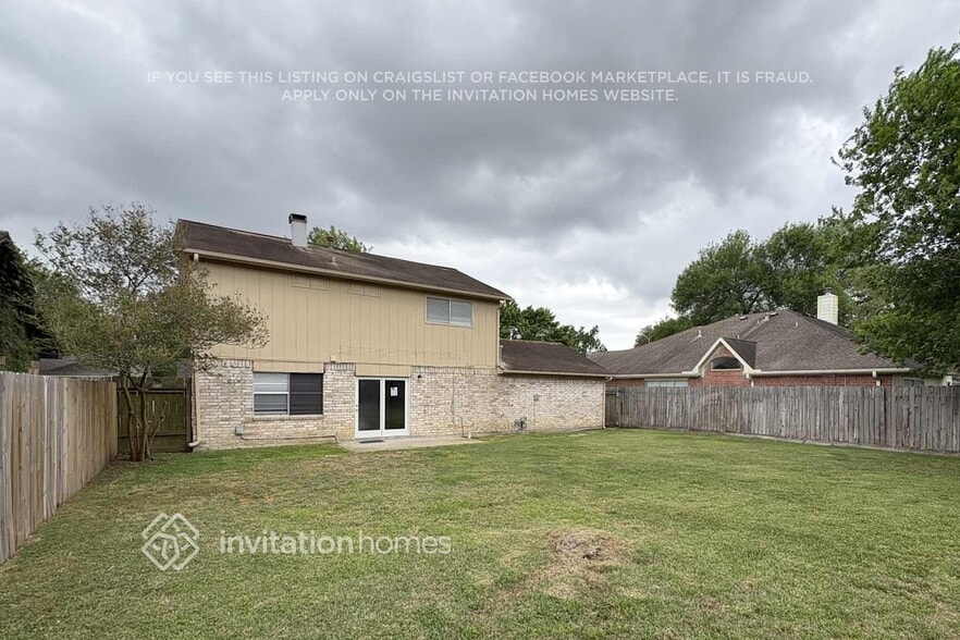 Building Photo - 9422 Cedar Point Cir