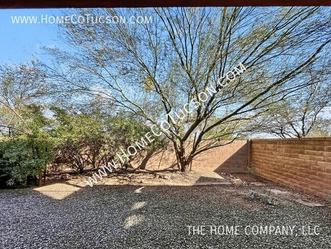 Building Photo - 2808 N Silkie Pl