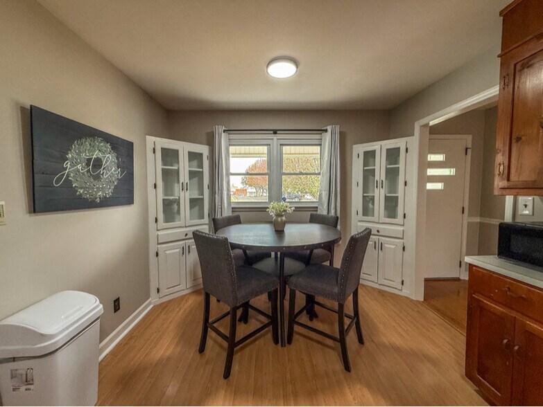 Building Photo - 51 Lucas St