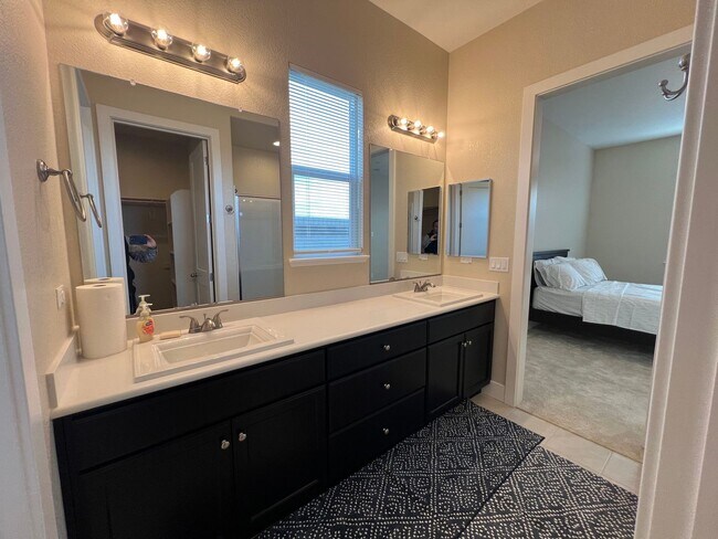 Building Photo - Brand new 3 bedroom single story home!