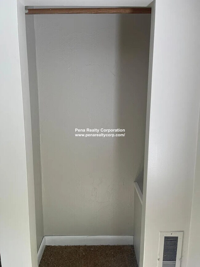 Building Photo - 130 South St