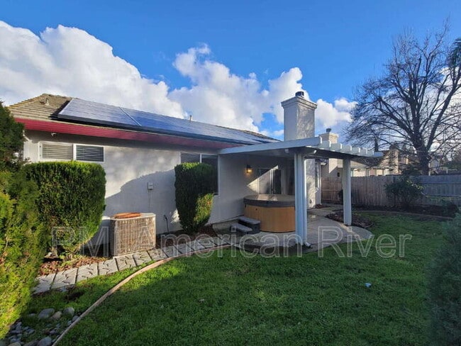 Building Photo - 8233 Windmill Oaks Pl