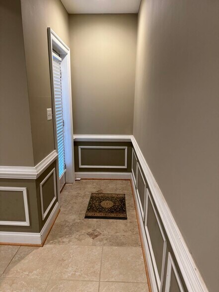 Building Photo - 6608 Edsall Rd