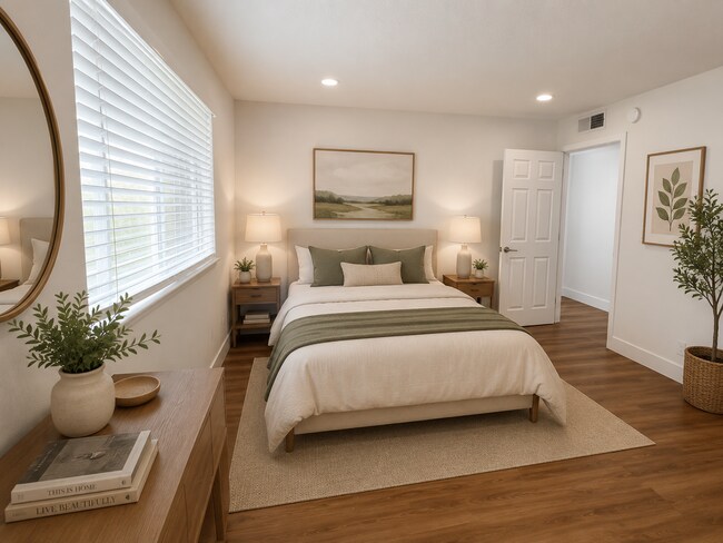 Building Photo - Newly Remodeled Duplex for Rent in Central Davis