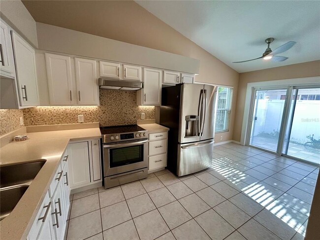 Building Photo - 929 Beresford Way