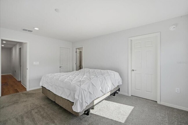 Building Photo - 2731 Idyll Lks Cir