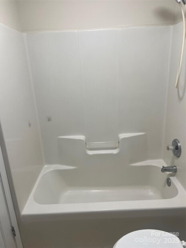 Building Photo - 437 Cedarcroft Dr