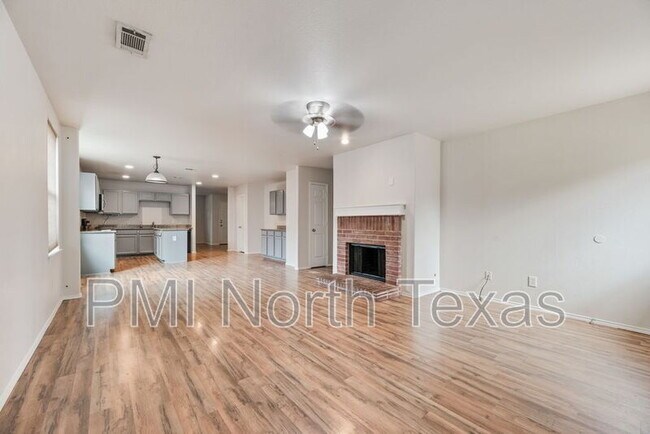 Building Photo - 13072 Sewanee Dr