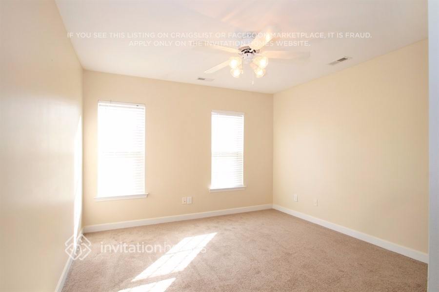 Building Photo - 5300 Glencove Ct