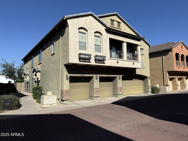 Primary Photo - 17150 N 23rd St