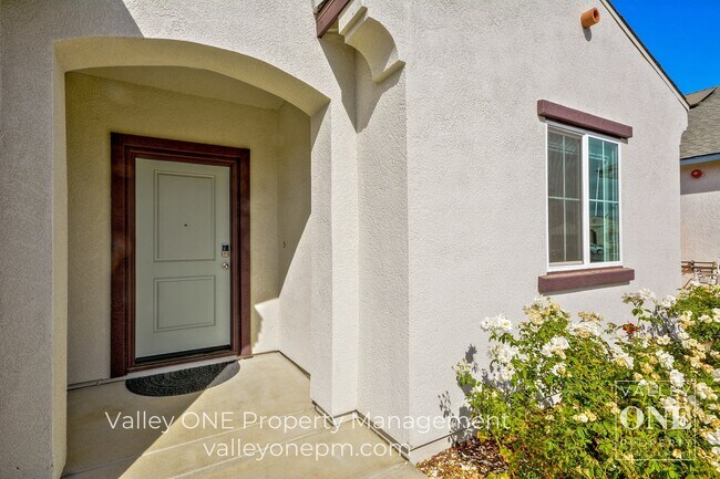 Building Photo - COMING SOON! 4 bedroom, 2 bath, pet-friendly NEWER HOME with Solar