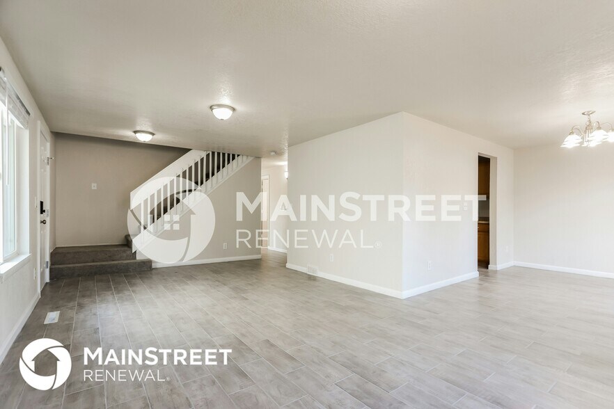 Building Photo - 6320 W 95th Ave